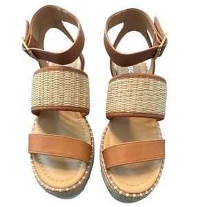 NWOB - SODA Natural Woven Platform Wedge Espadrille Sandals